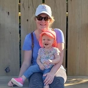 Meet your Posher, Larissa